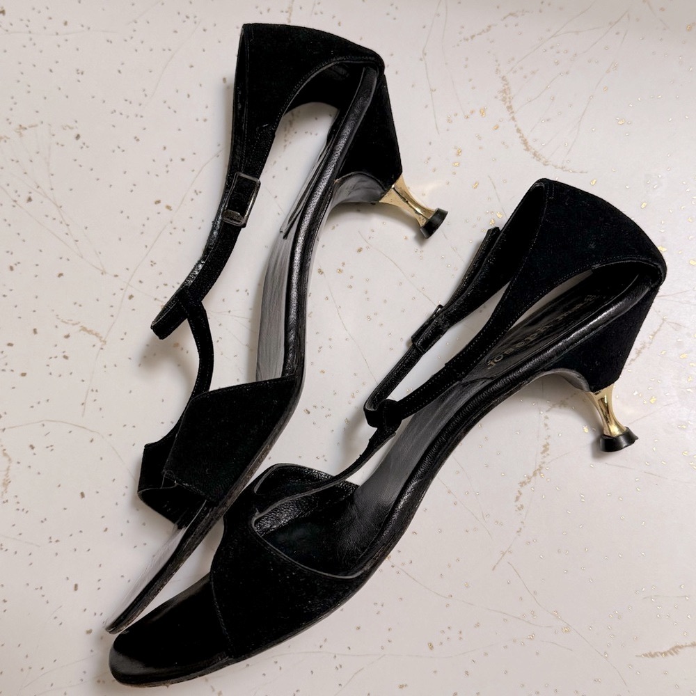 Joseph Magnin Vintage T-Bar Black Kitten Heel Suede Leather Gold Strappy 6.5 60s